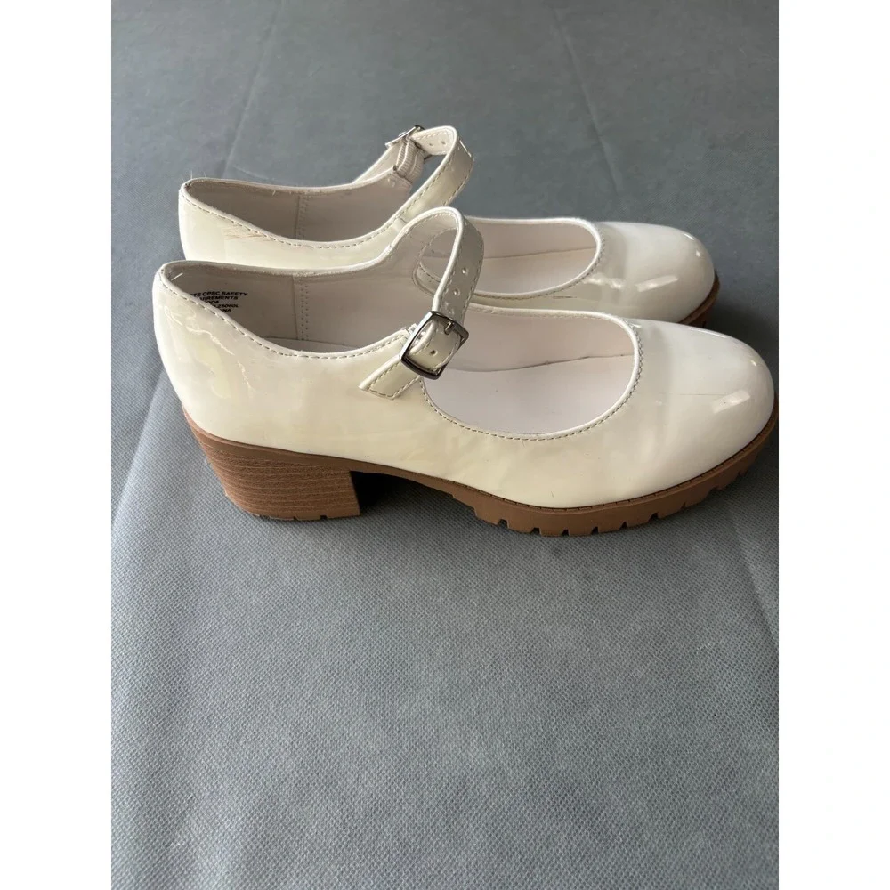 Soda Boxer-2 Girls Fashion Shoes Sz 5 Ivory Leather Adjustable Strap Block Heel